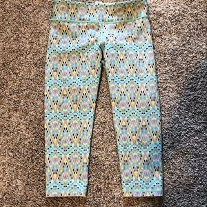 Children’s Lulu Lemon patterned capris pants